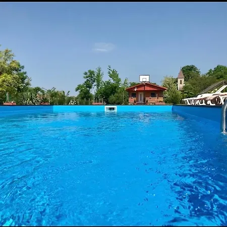 Tenisz Vendeghaz Apartament *