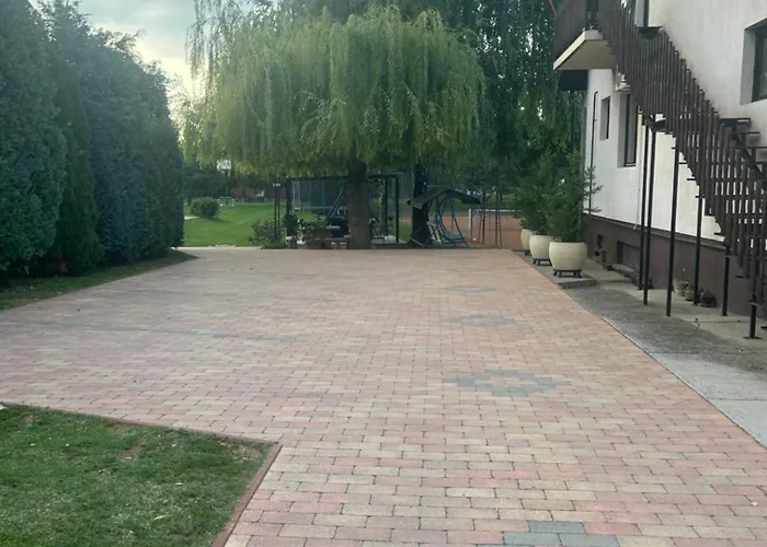 Tenisz Vendeghaz * Ordacsehi
