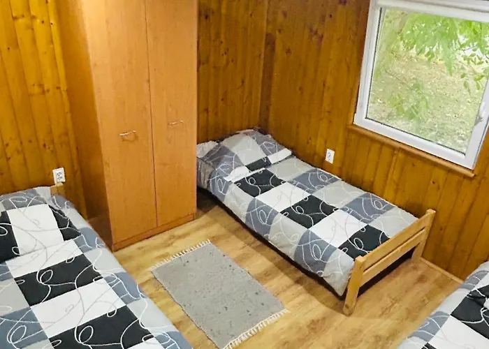 Tenisz Vendeghaz Apartament *